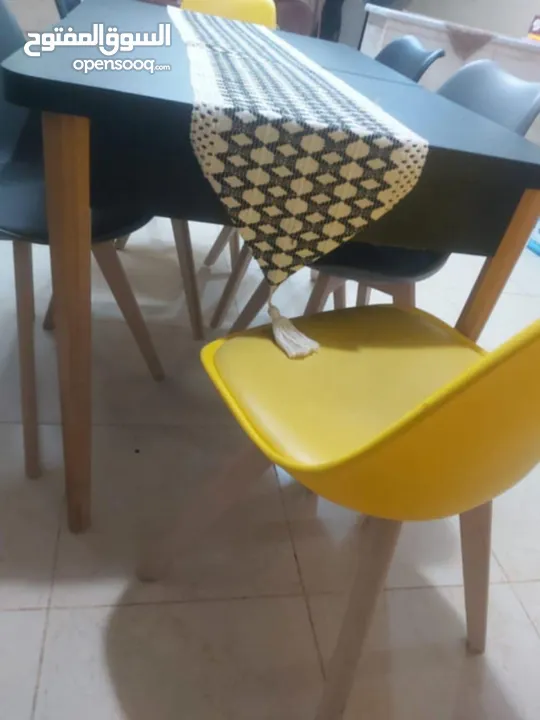 غاز وفرن وطاولة ومرجيحه للبيع بسعر مغري