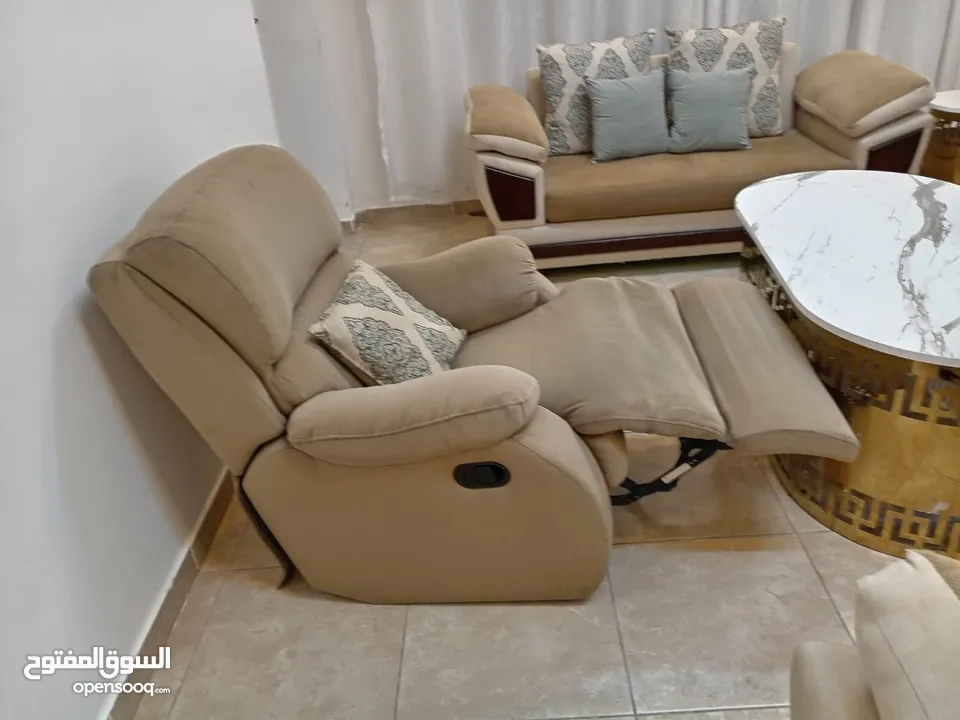 #طقم_كنب #مستورد امريكي مع مفردة ريكلاينر  خشب سويد داخلي وخارجي مع ارجل زان ... اسفنج دانلوب ...