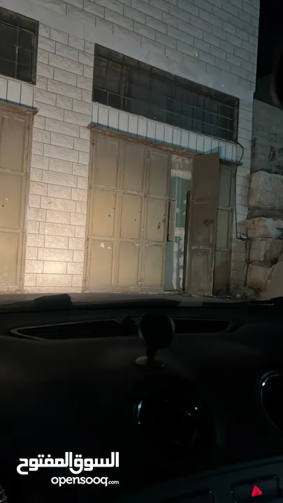 مخازن للإيجار