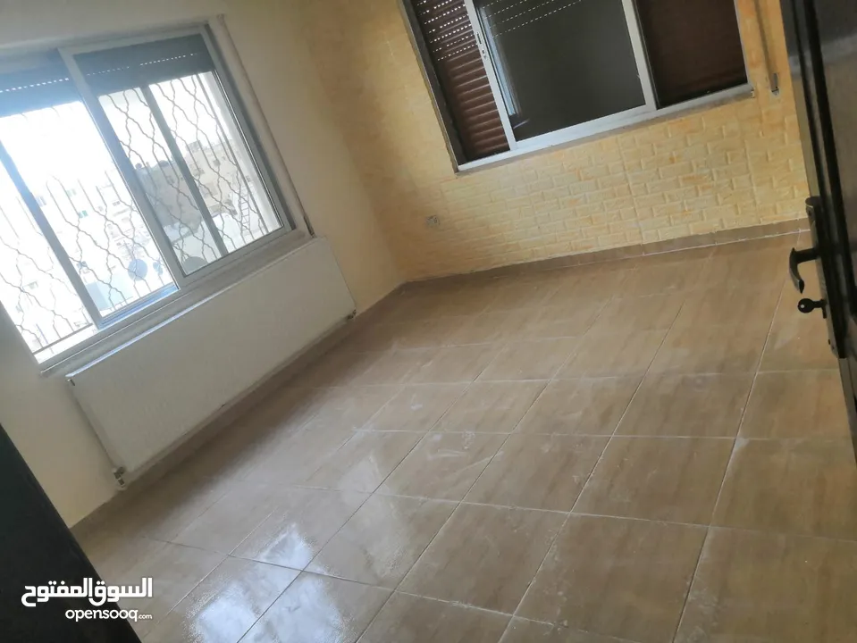 شقة تصلح لعرسان للايجار في الجندويل