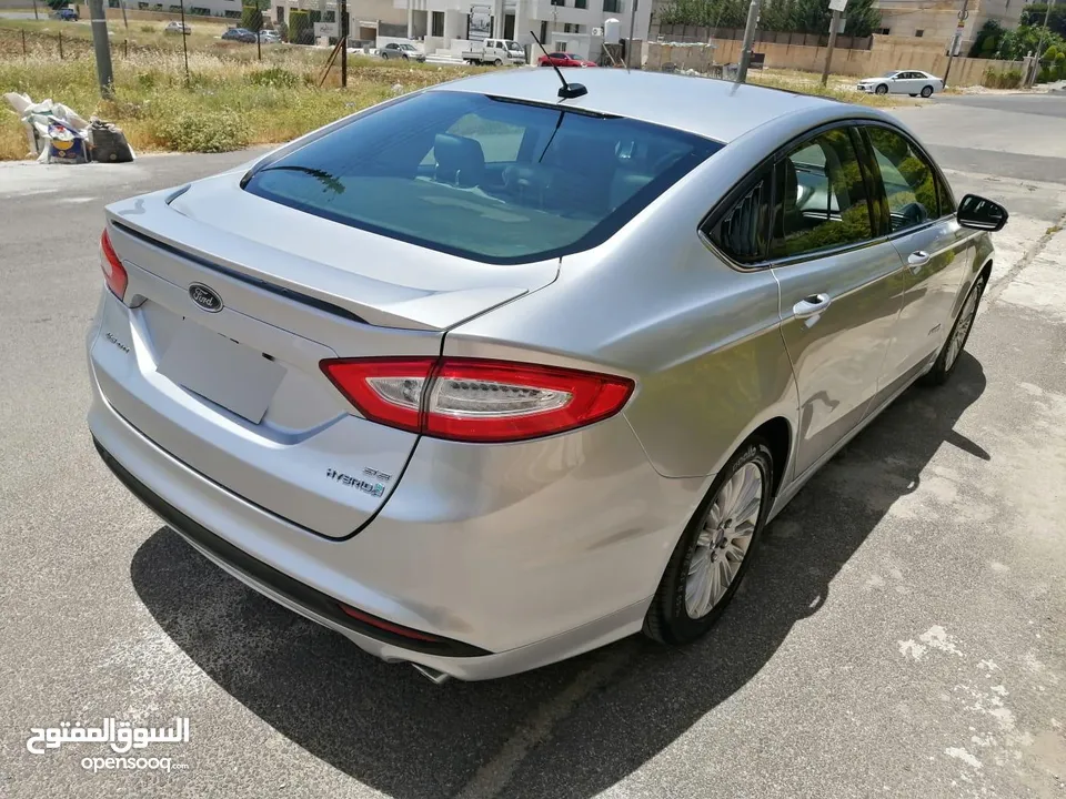 فورد فيوجن بحالة جديدا جدا لم تعمل تطبيقات