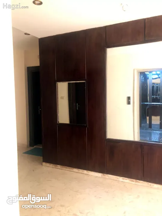 شقة 190م مميزة قرب كوزمو السابع مع روف باطلاله بنوراميه رائعة ( Property ID : 30559 )