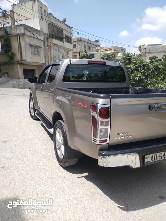 بكب ايسوزو ديماكس LS نشمي 4×4 موديل2016 قصة2017  فحص كامل الصنف الاول محرك 3000 على وضع الشركه
