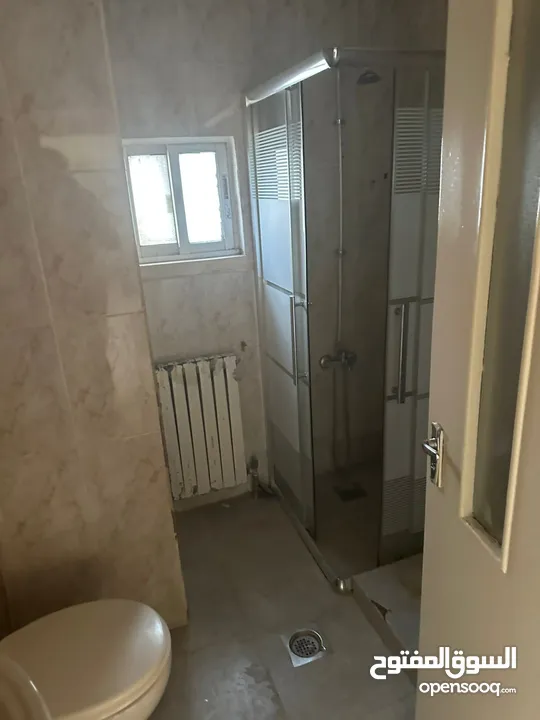 شقه فارغه للايجار الرابيه 3 نوم  دفعات شهرين