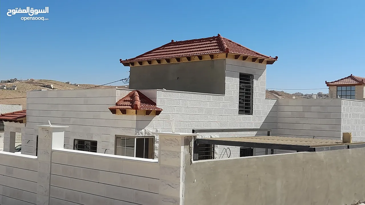 تعهدات العواوده  تركيب القرميد وصيانه العامه