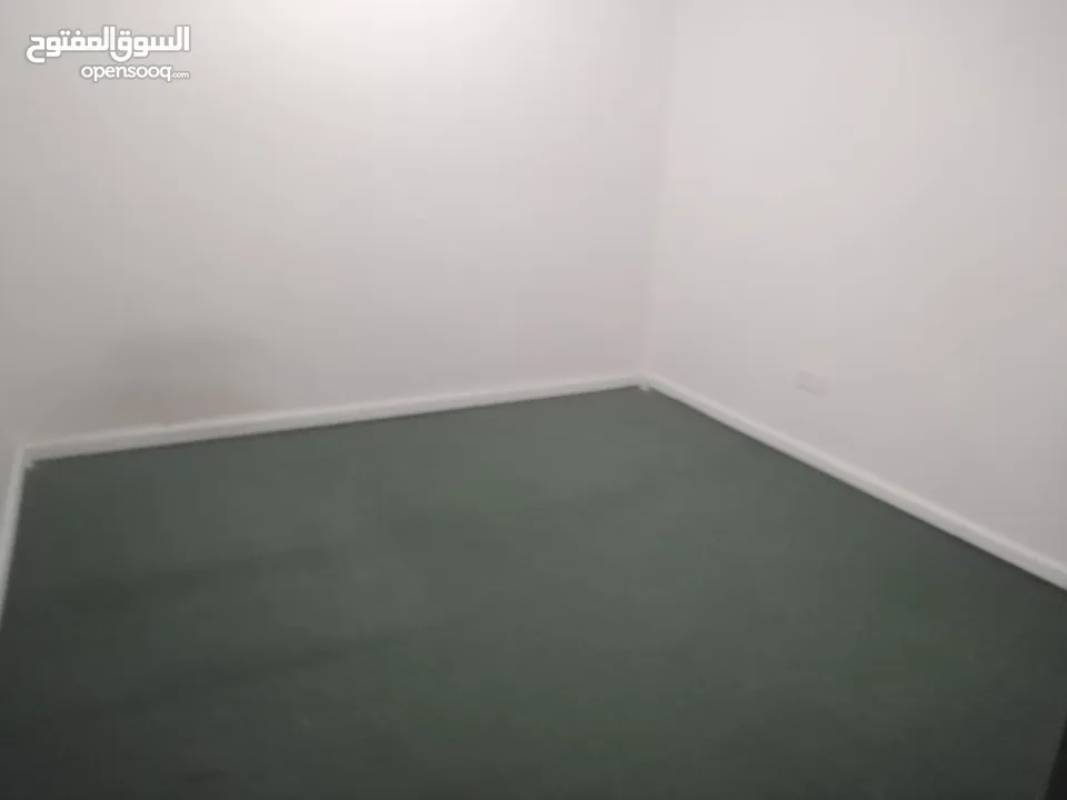 شقق للإيجار في الخويرflats for rent