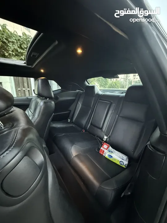 Dodge challenger sxt plus shaker 2018