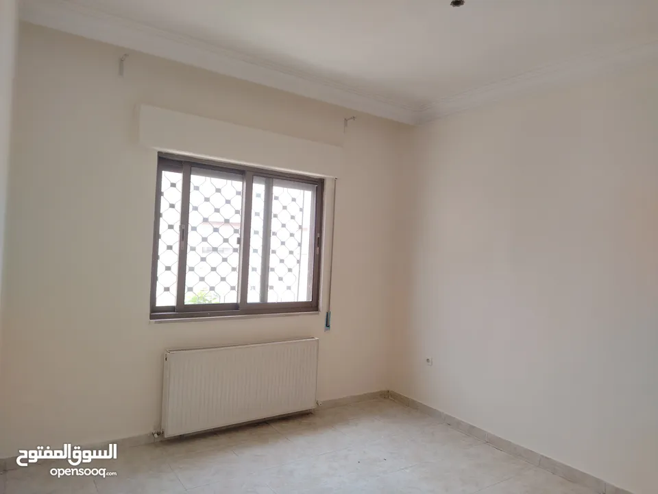 الرابية شقة لقطة للبيع قرب إشارة السفارة الصينية طابق ثاني