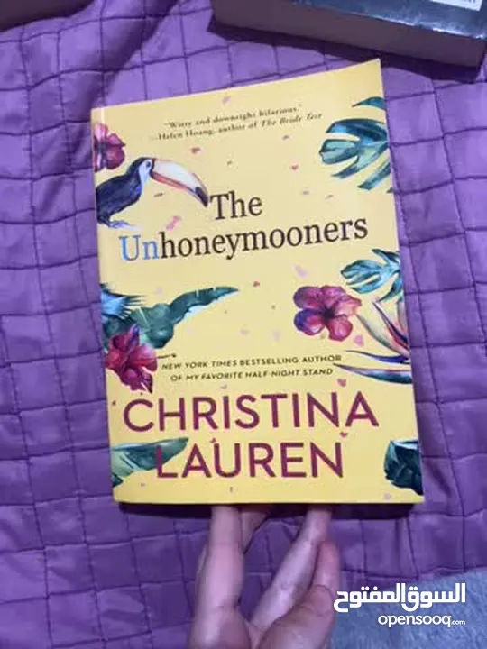 The Unhoneymooners book by Christina Lauren.