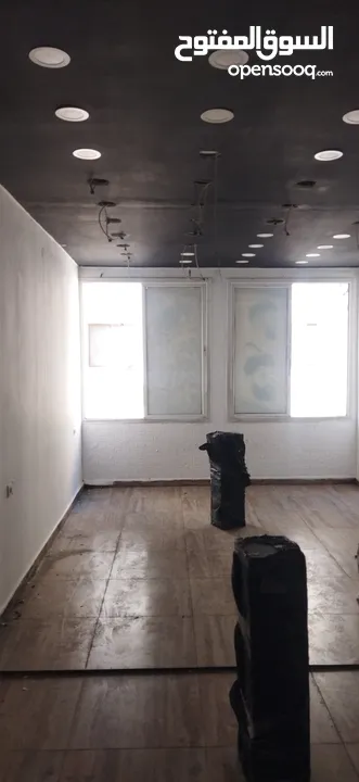 مكتب للايجار بموقع مميز في مدينه نابلس