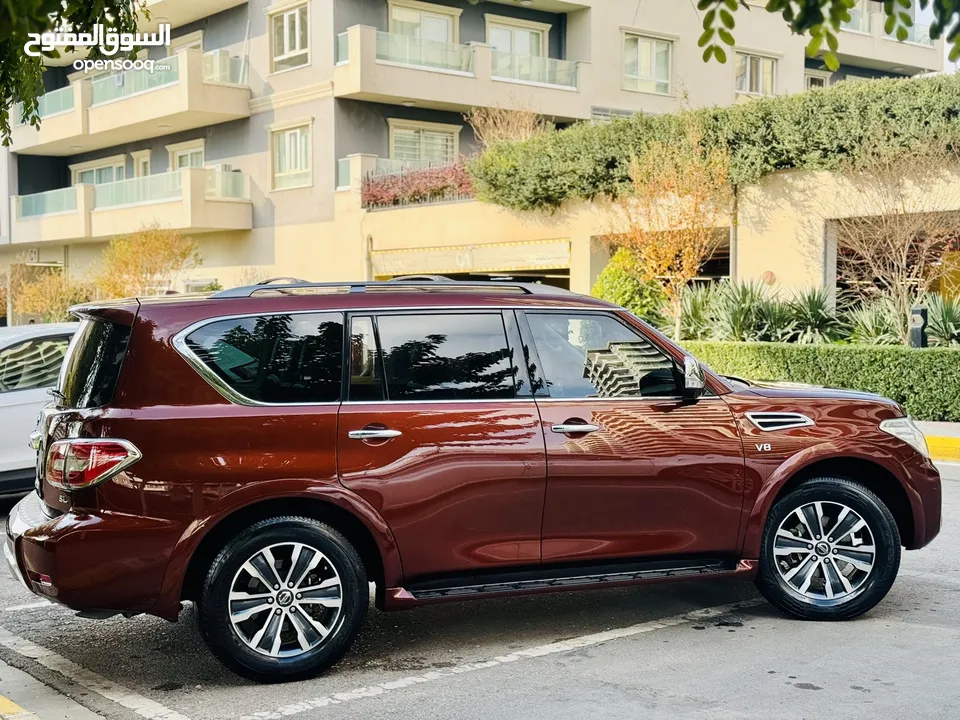 Nissan armada  2018