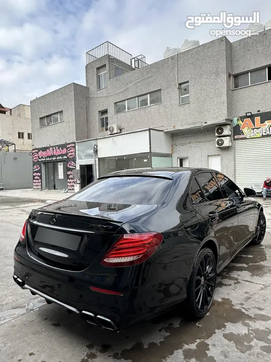 مرسيدس E350 سبيشل اوردر الوحيدة كت 63 عداد AMG اصلي بلاك ايدشن من الشركة المواصفات خاصة غرغورية