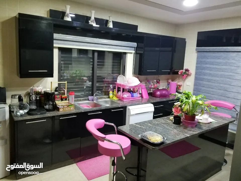 شقة فاخرة شبة مفروشة للبيع من المالك مباشرة