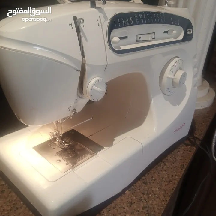 ماكينة خياطة سنجر برازيلية بحالة الوكالة
