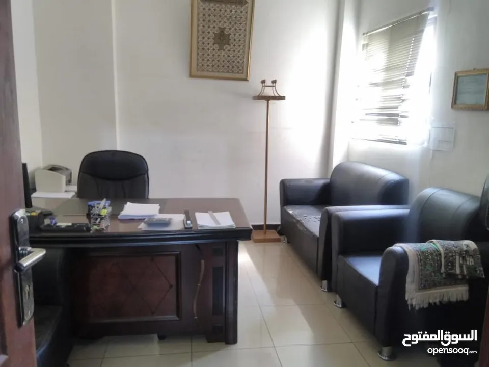 مكتب بالعقبة للايجار