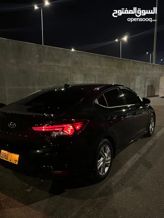 Hyundai Elantra SE 2.0 2019 model