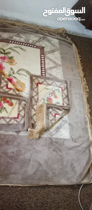 كفر تخت مجوز نضيف شبه الجديد استعمال ثلاث شهور قماشة ناعمة ومريحة للتواصل  لا يوجد توصيل##