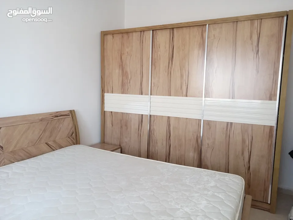 غرف نوم للبيع