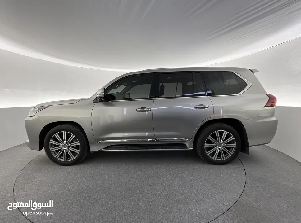 2017 Lexus LX570 Platinum  • Big Price Drop • 1 Year free warranty • 359017