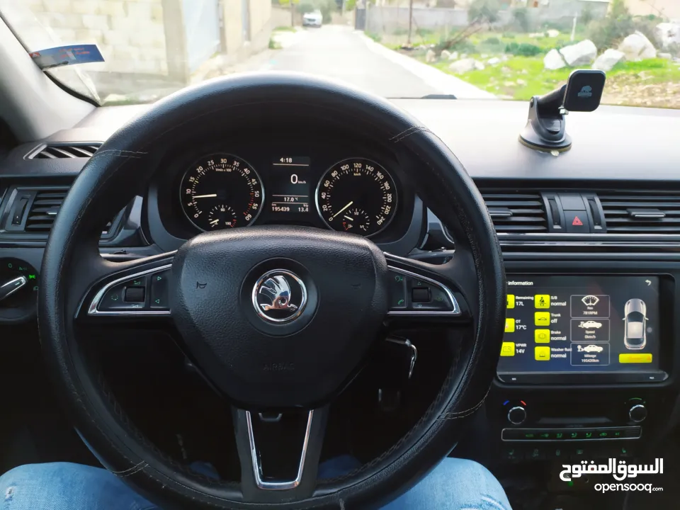 سكودا رابيد هاتشباك 2015 تدريب سياقة