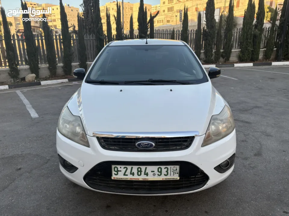 فورد فوكس 2009 السيارة نضيفة فحص نضيف استخدام قليل