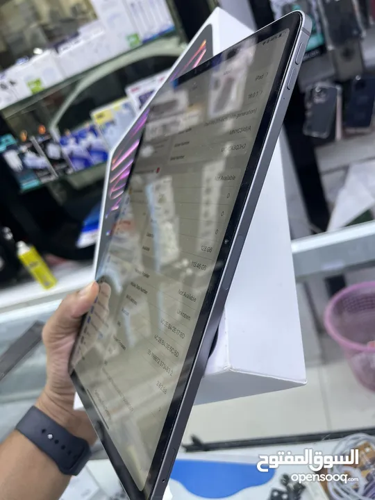 iPad Pro M2 128gb wi-Fi cellular 11 months apple warranty available box charger cable available