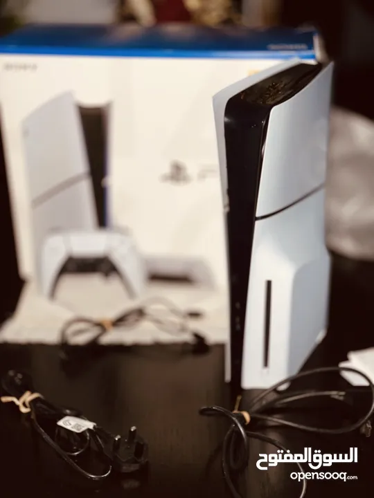 Ps5 slim 1Tera    بلايستيشن5 سليم مع سماعات