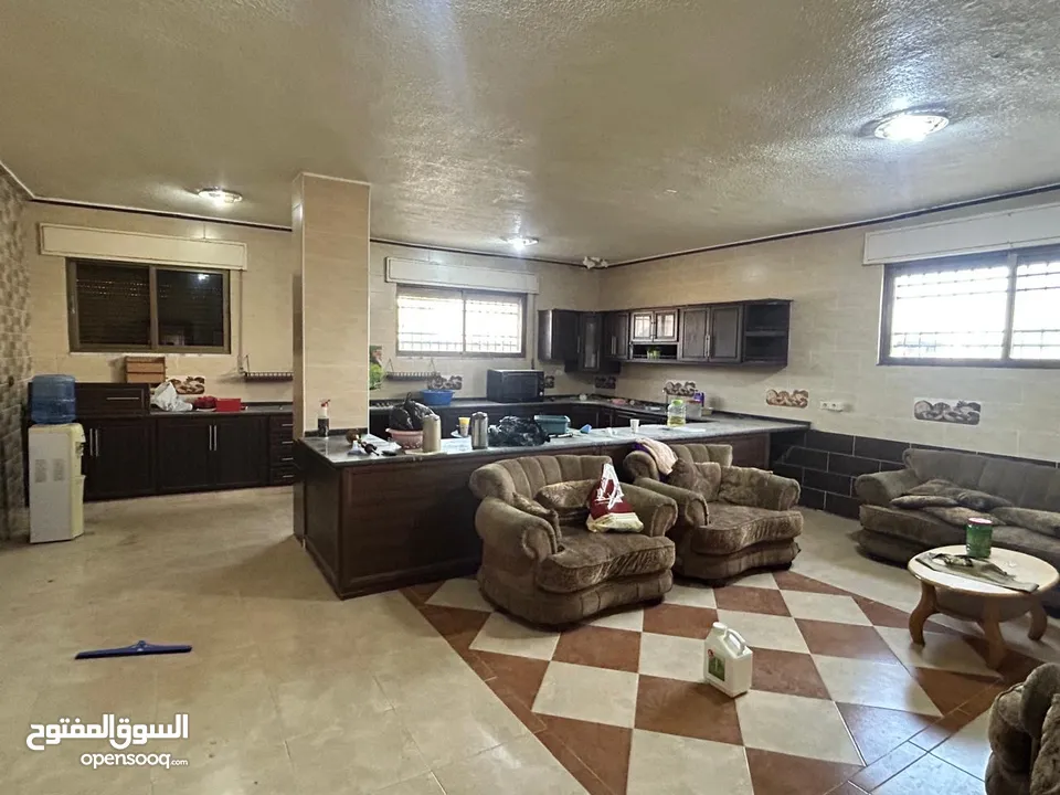 بيت مميز مع مزرعة بالقرب من المطار