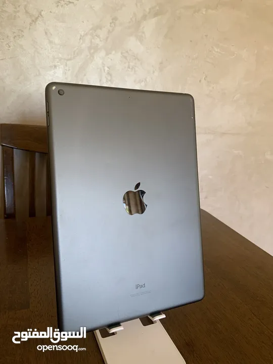 للبيع: iPad الجيل الثامن (iPad 8) – 32GB