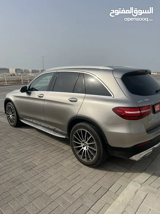 Mercedes Benz GLC 300 ( 2019 )