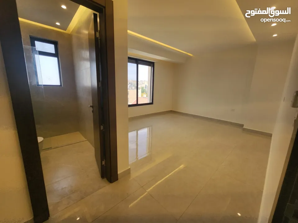 شقة فارغة للبيع بين الدوار الرابع و الخامس - ref: 14608