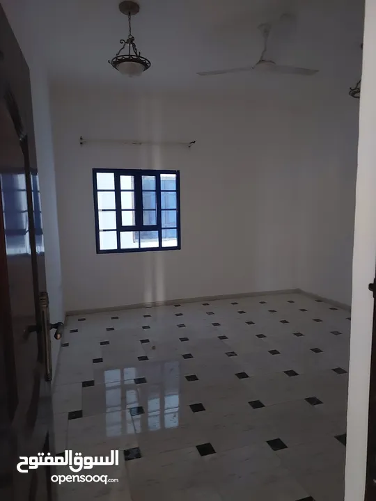 توين فيلا للايجار او للبيع في الحيل الشمالية قابل للتفاوض / Villa for rent or sale in AL-Hail