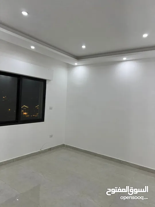 شقة جديدة - لم تسكن - ام زويتينة - 3نوم 1ماستر - 170م - قرب الخدمات العامة