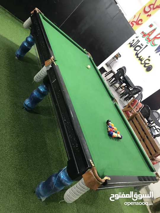طاولة بلياردو