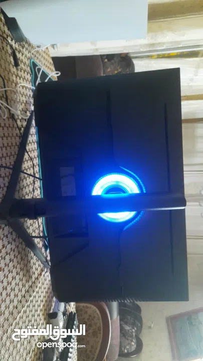 للبيع شاشة سامسونج اوديسي G7 قياس 32 بوصة