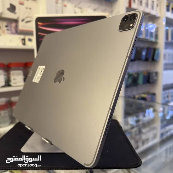 ‏‎‏IPad Pro 12.9 M2 128GB 100%  ‏‎ايباد برو 12.9 M2 ذاكرة 128GB بطاريه 100% مشحون 42 مره