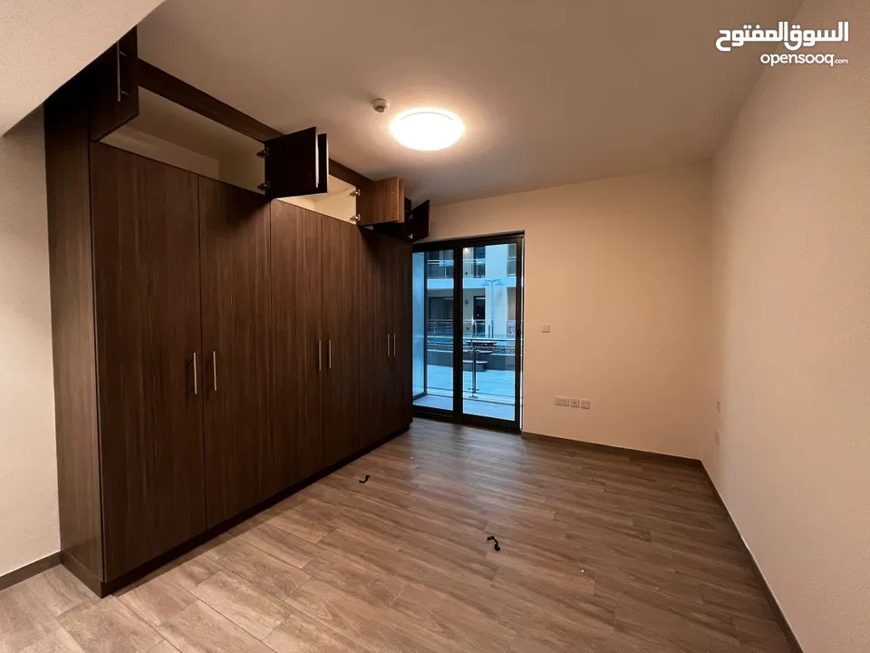 1 BR Flat in Boulevard Tower For Sale