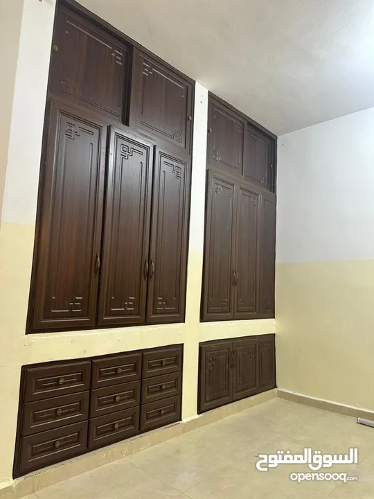 بيت لبيع طابقين مرخص ومفروز