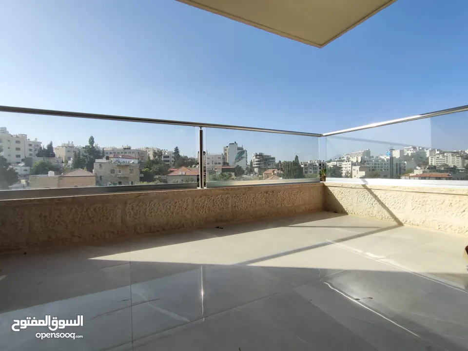 شقة جديدة سوبر ديلوكس – قيد الفرش النهائي للإيجار  عين منجد – رام الله