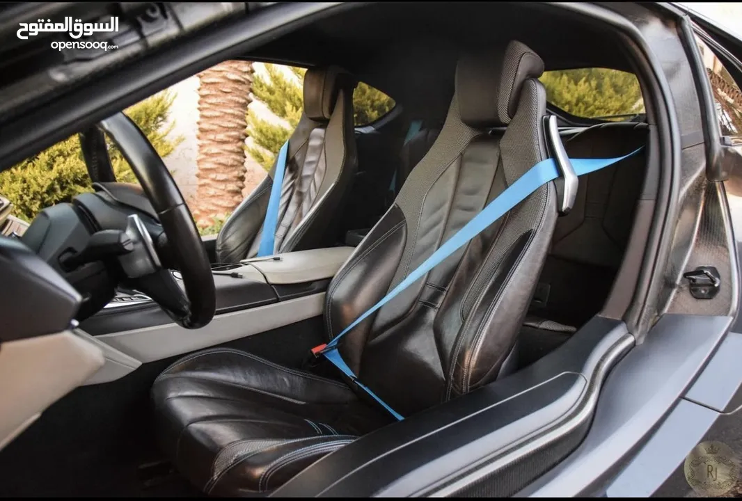 للبيع و قابل للبدل Bmw i8 limited edition