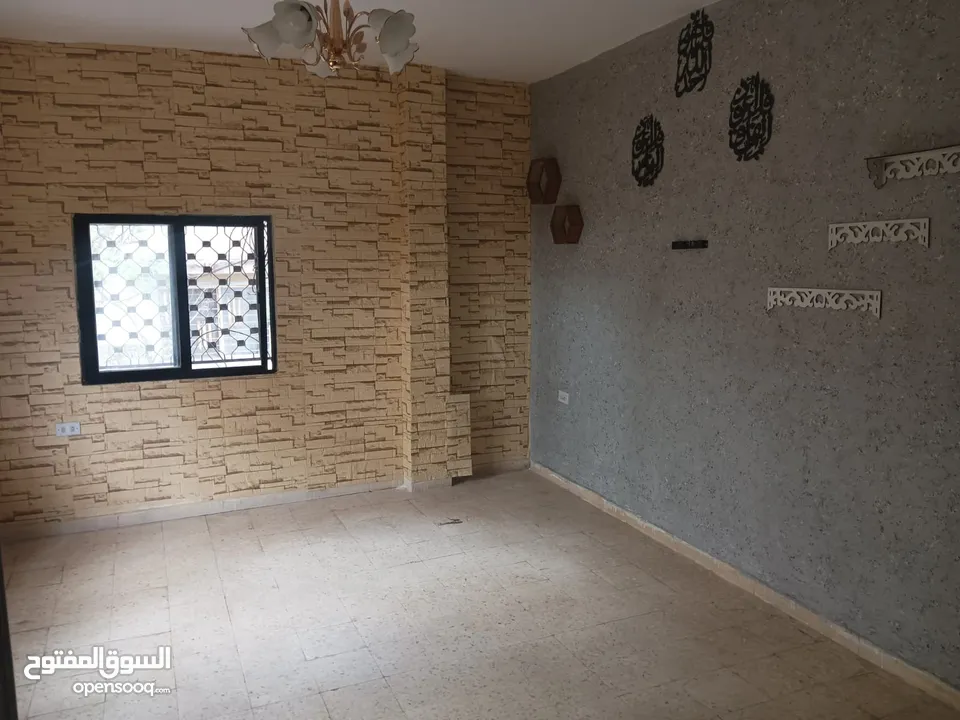شقتين للبيع في حي نزال