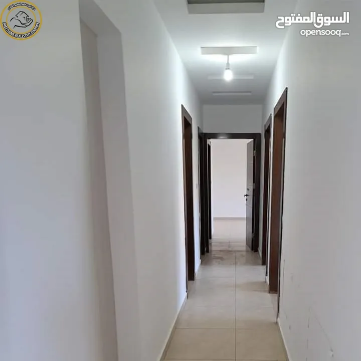 شقة فاخرة للبيع في الكرسي  - خلف إدارة السير طابق ثاني 175م تشطيب سوبر ديلوكس بسعر مغري