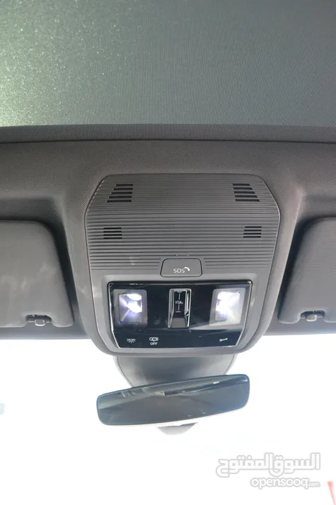 VOLKSWAGEN ID.4 CROZZ  PRO BIANO BLACK  2023 لون لؤلؤي فحص كامل