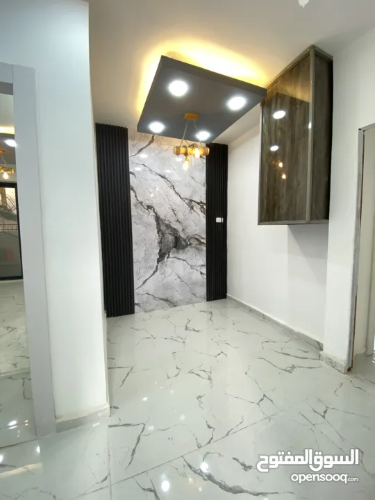 روف للبيع مقابل الأكاديميه مباشره