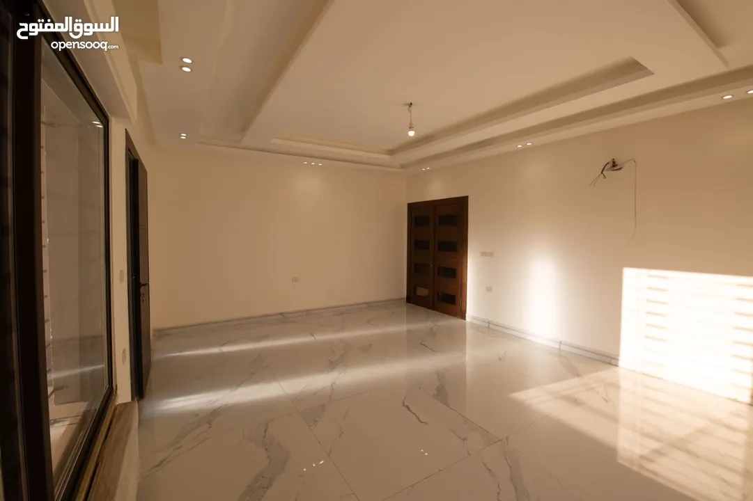 شقة ارضية مميزة جداً للبيع في دابوق مشروع 100