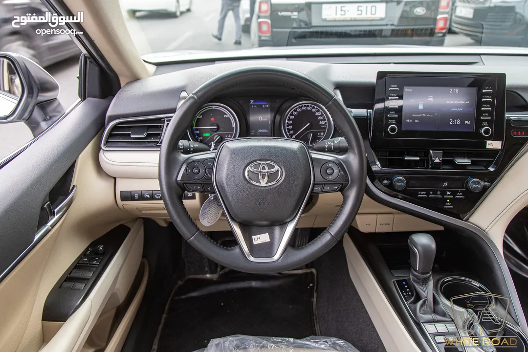 Toyota Camry Gle 2023  السيارة بحالة ممتازة جدا