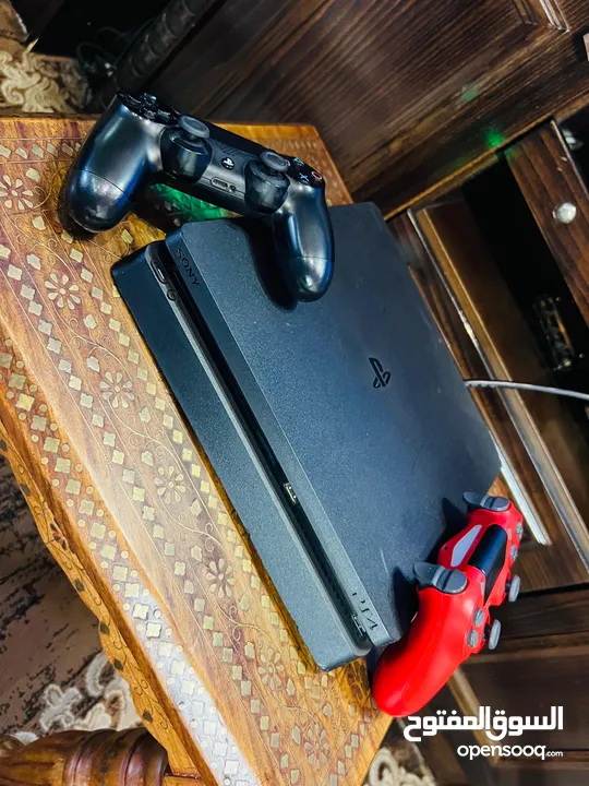 Playstation 4 Slim  بلاستينش 4 سلم