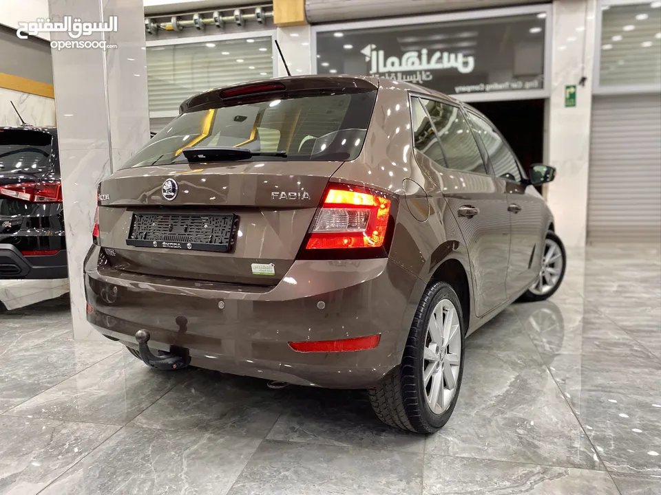 سكودا فابيا اوتوماتيك .. ترخيص 2019 .. لون بني مميز