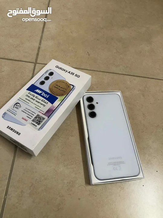 هاتف samsung A35 5G لون فضي مساحة 128 رام 6 مستعمل سنة وحده فقط الجهاز ولا خدش ولا بشكي من شي 100%