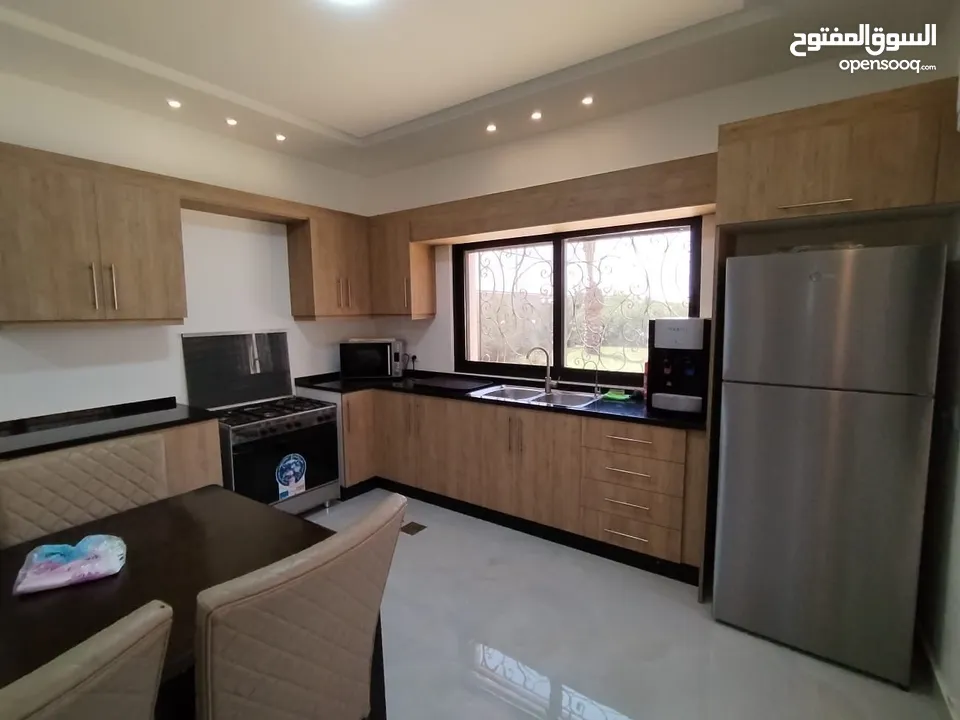 giving city مدينة تظم مجموعه شاليهات فخمه  اهلا وسهلا بالجميع  شاليه حجم صغير  شاليه كبير مسبح اطفال